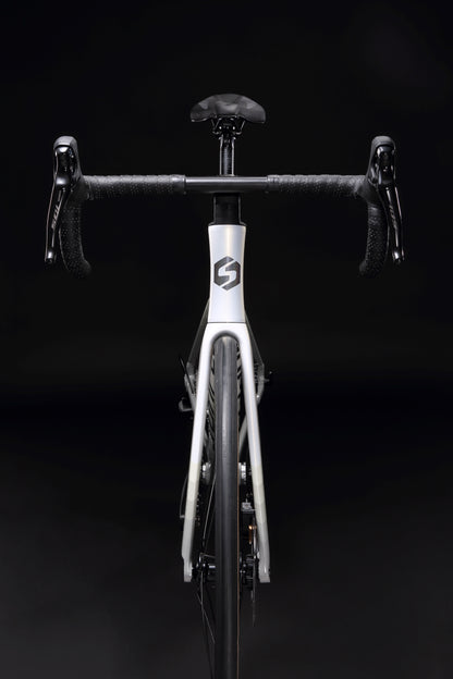 UNIVERSE Performance Road Bike 22-speed - Shimano 105 - VRIDE - Bicycle & Accessories