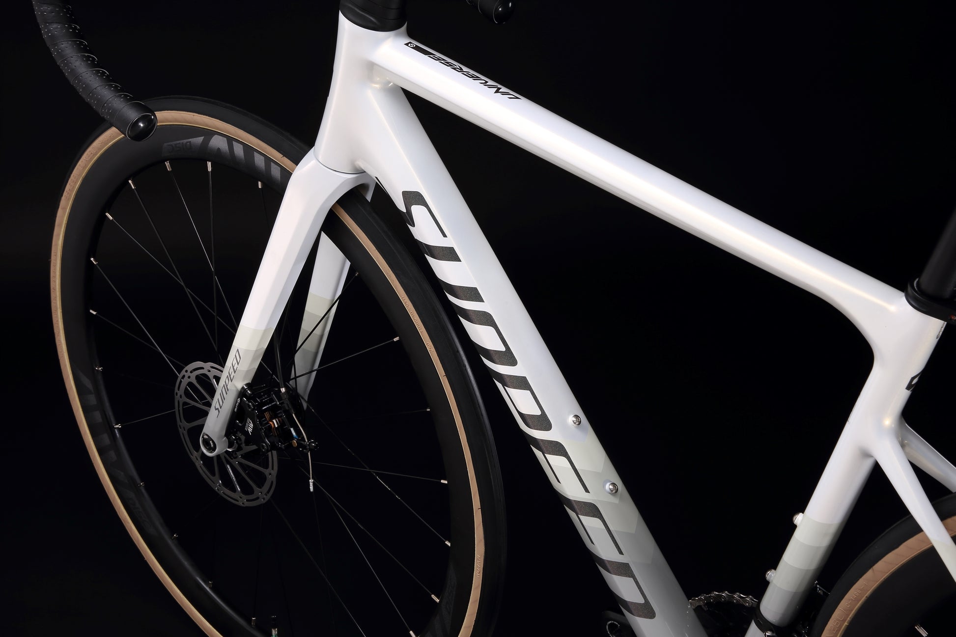 UNIVERSE Performance Road Bike 22-speed - Shimano 105 - VRIDE - Bicycle & Accessories