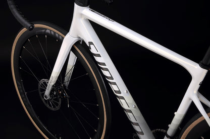 UNIVERSE Performance Road Bike 22-speed - Shimano 105 - VRIDE - Bicycle & Accessories