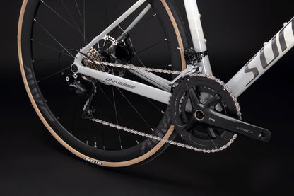 UNIVERSE Performance Road Bike 22-speed - Shimano 105 - VRIDE - Bicycle & Accessories