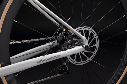 UNIVERSE Performance Road Bike 22-speed - Shimano 105 - VRIDE - Bicycle & Accessories