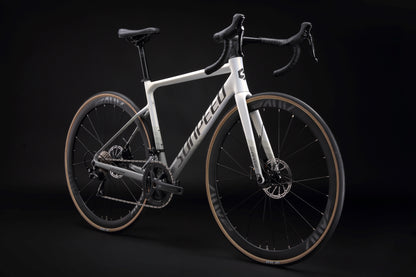 UNIVERSE Performance Road Bike 22-speed - Shimano 105 - VRIDE - Bicycle & Accessories