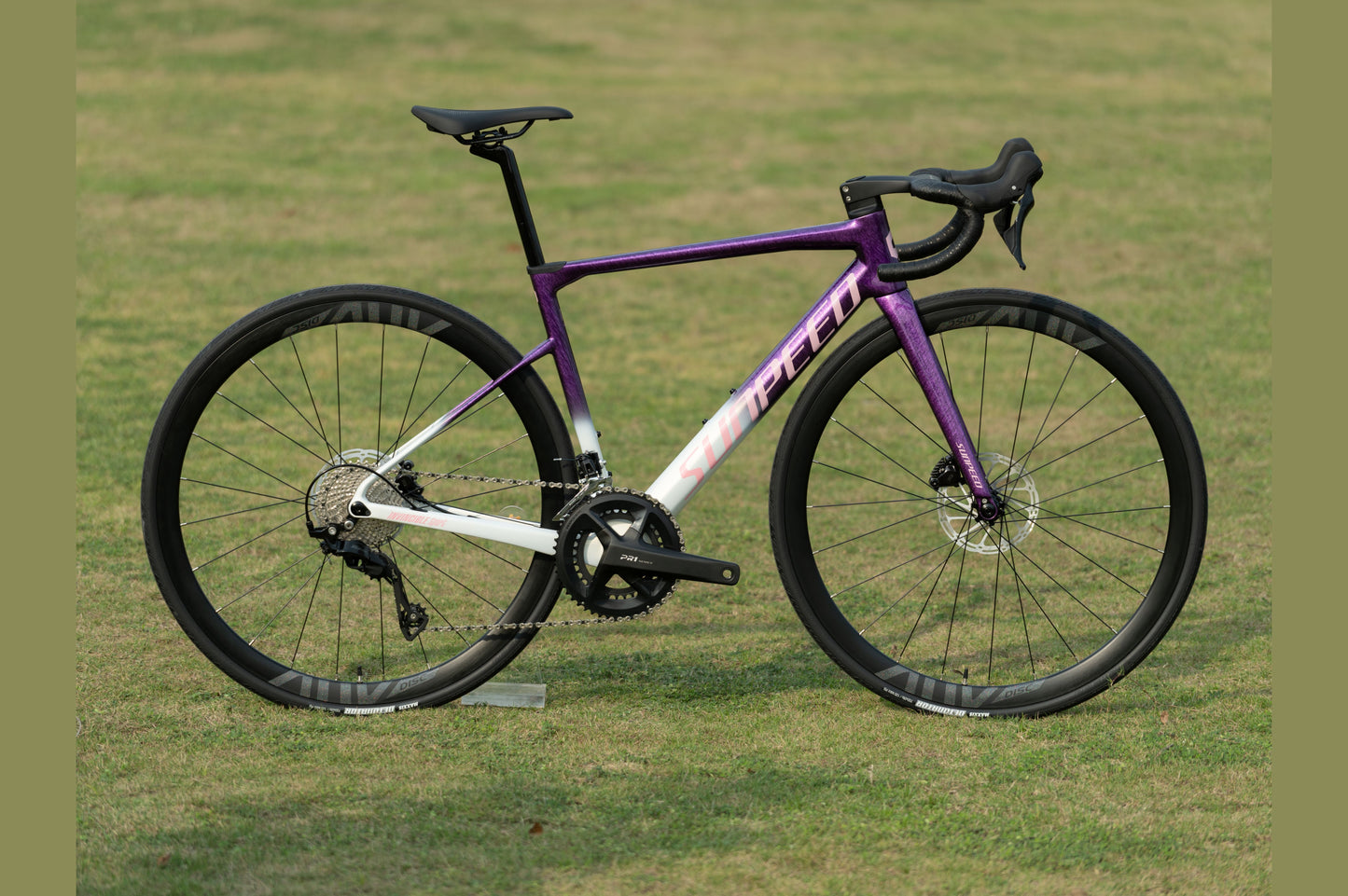 INVINCIBLE SPORT All-Round Performance Road Bike 24-speed - Shimano 105 - VRIDE - Bicycle & Accessories