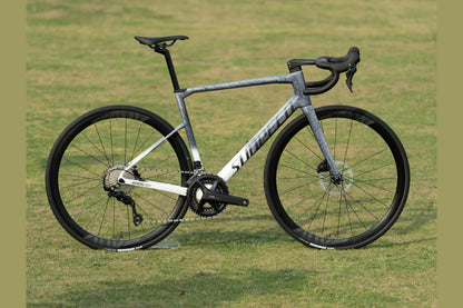 INVINCIBLE SPORT All-Round Performance Road Bike 24-speed - Shimano 105 - VRIDE - Bicycle & Accessories