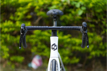 UNIVERSE Performance Road Bike 22-speed - Shimano 105 - VRIDE - Bicycle & Accessories