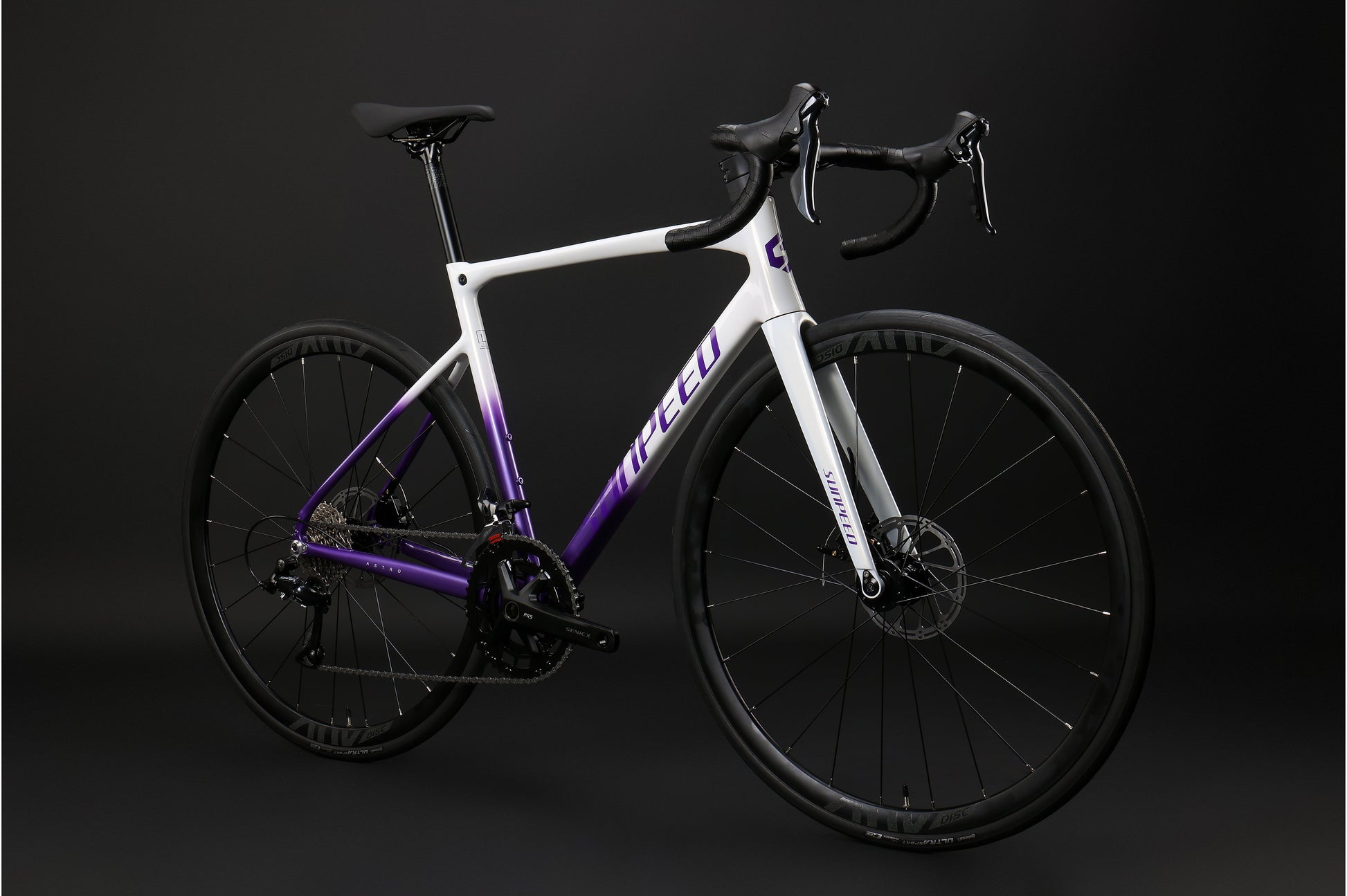 ASTRO Endurance Road Bike 18-speed - Shimano Sora - VRIDE - Bicycle & Accessories