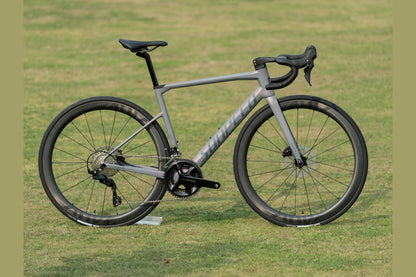 INVINCIBLE EXPERT All-Round Performance Road Bike 24-speed - Shimano 105 (Alloy/Carbon Rim) - VRIDE - Bicycle & Accessories