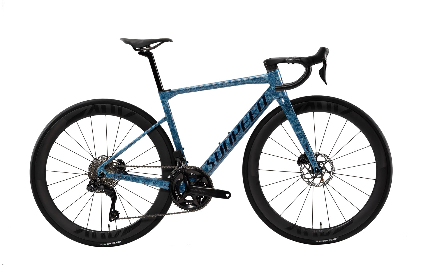 2026 Invincible Expert | Shimano 105 Di2